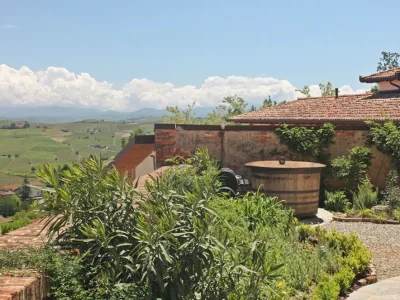 Holiday apartment Cortese in the Villa Pesce in Mombaruzzo - Holiday apartment