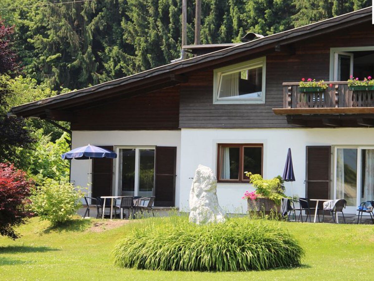 Holiday apartment family-in-fewobenedikt