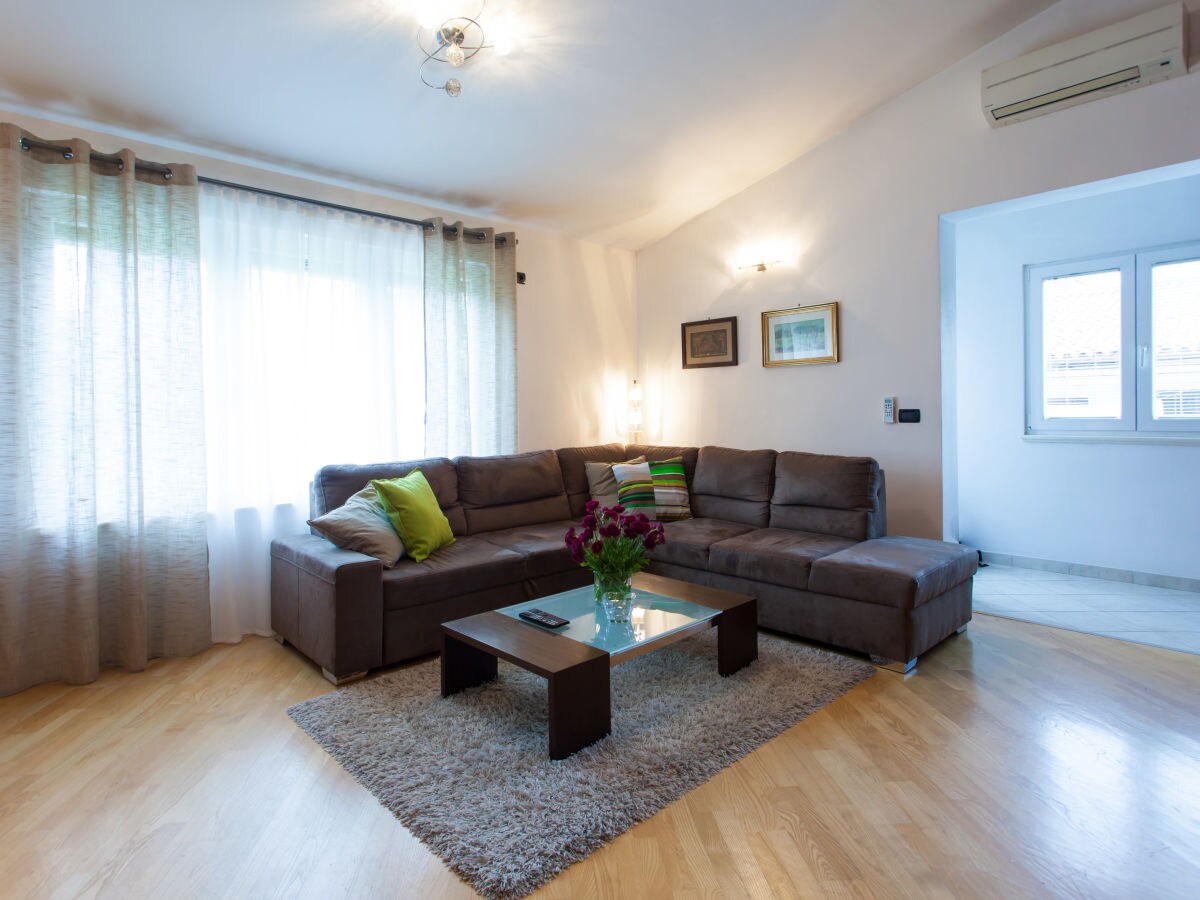Holiday apartment Sanja - Outdoor photo 2