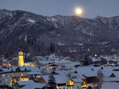 Holiday apartment Komfortable Ferienwohnung, ruhig, Bergblick - Outdoor photo 15