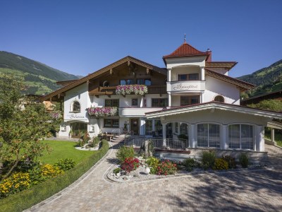 Holiday apartment Deluxe in AlpinschlÃ¶ssl****Aparts - Outdoor photo 2