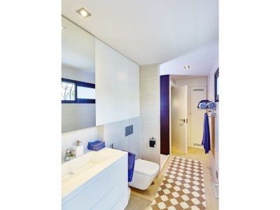 Holiday apartment Luxurious Ocean Front holiday home - Features photo 11