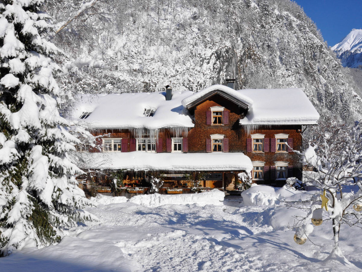 Holiday apartment Within Moosmann house, you'll find 2 accommodations. - Outdoor photo 3