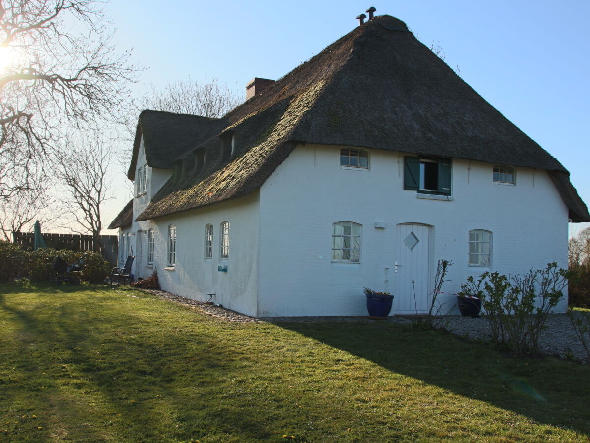 Holiday house Poppenbüll thatched house - Outdoor photo 5