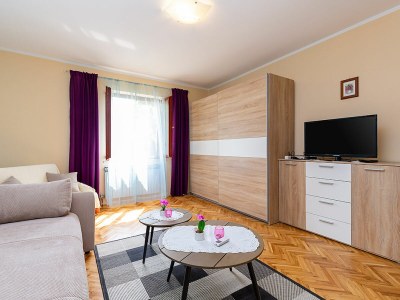 Holiday apartment Apartment Eva Funtana - Features photo 8