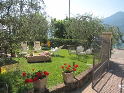 Holiday apartment Margherita Studio Deluxe by the lake with pool - Outdoor photo 4