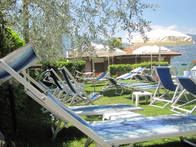 Holiday apartment Margherita Studio Deluxe by the lake with pool - Outdoor photo 7