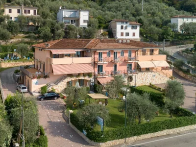 Holiday apartment Margherita Studio Deluxe by the lake with pool - Document photo 30