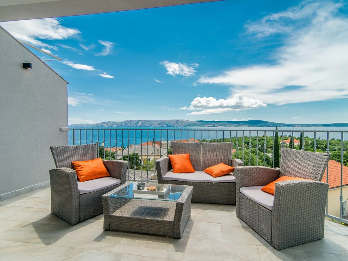 Apartment Suzy with Common Pool - Apartment Ruzmarin with Balcony and Sea View