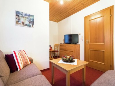 Apartment Apartment in Wagrain with Stunning Mountain Views - Features photo 15