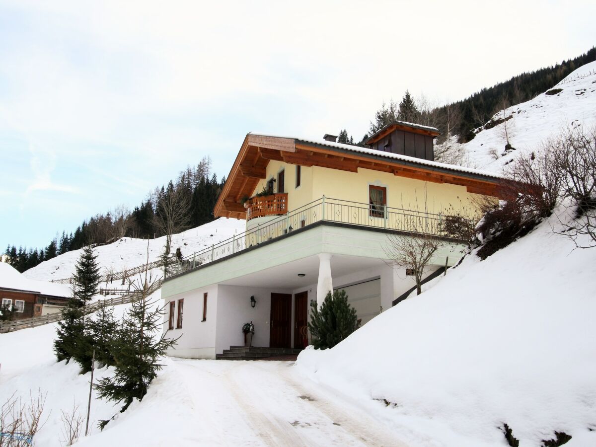 Apartment Apartment in Hüttschlag near Ski Bus - Outdoor photo 3