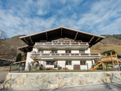 Apartment Apartment in Bramberg near Ski Lift - Outdoor photo 2