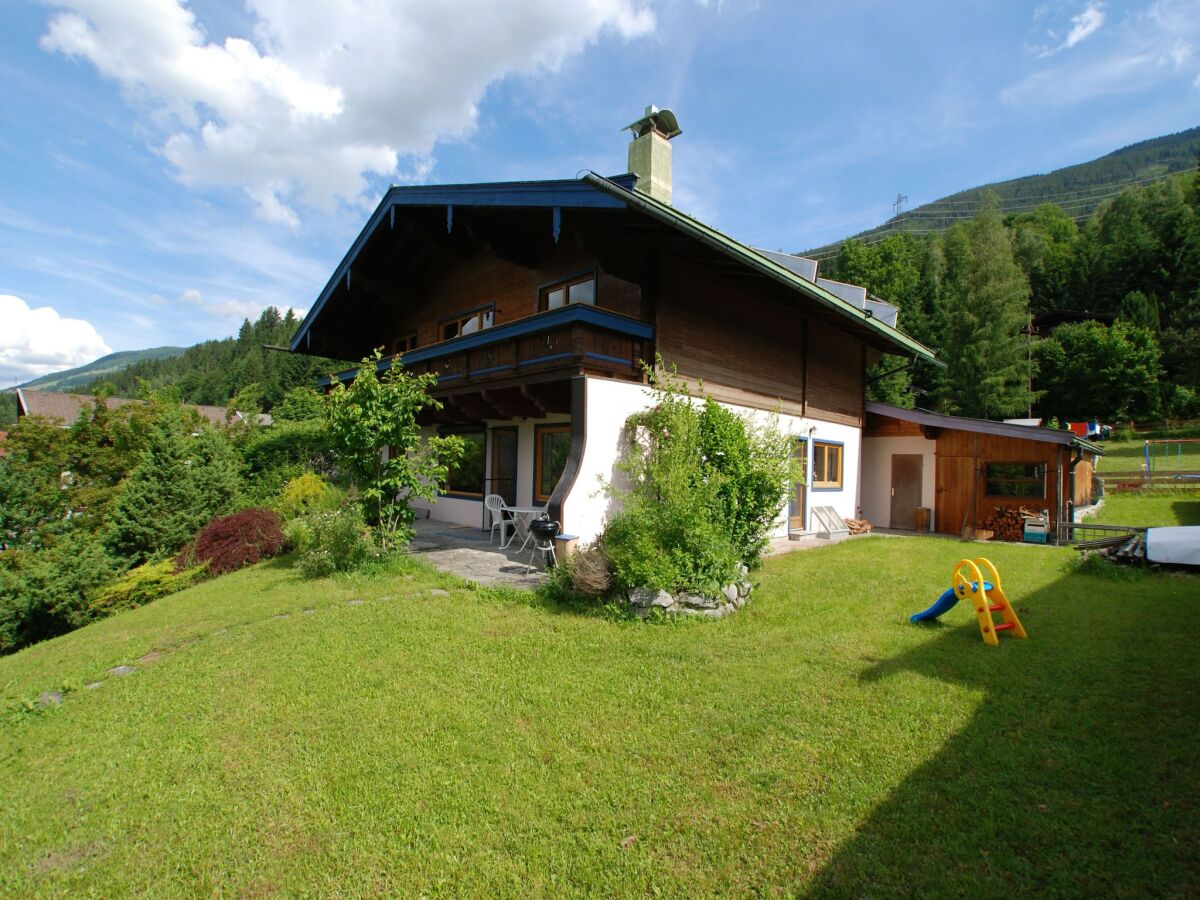 Apartment Chalet in Neukirchen near Ski Lifts