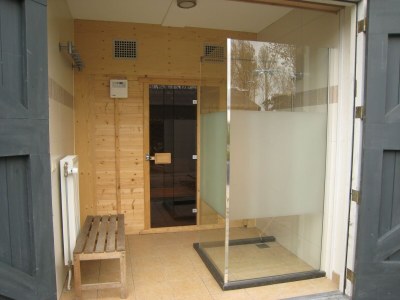 caravan Holiday Home in Zuidzande with Sauna - Outdoor photo 40