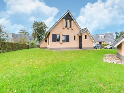 Holiday house Serene Holiday Home in Gaasterlân-Sleat - Outdoor photo 6