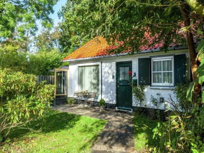 Holiday house Schönes Ferienhaus Zeeroos in Zeeland - Outdoor photo 7