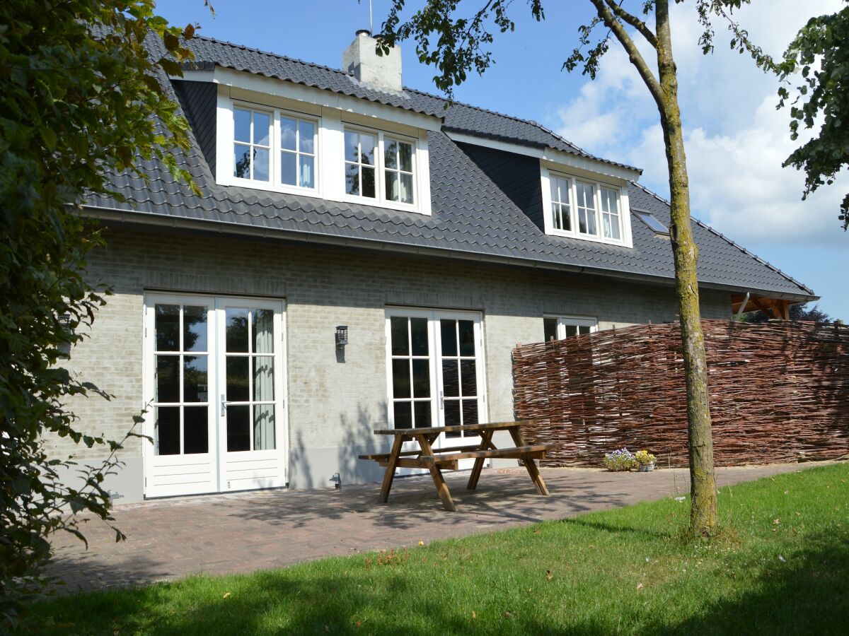 Apartment Holiday Home in Haaren near De Efteling - Outdoor photo 3