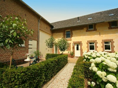 Farmhouse Farmhouse Wijlre near Scenic Lake - Outdoor photo 6