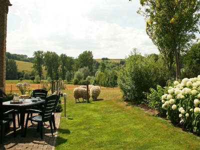 Farmhouse Farmhouse Wijlre near Scenic Lake - Outdoor photo 8