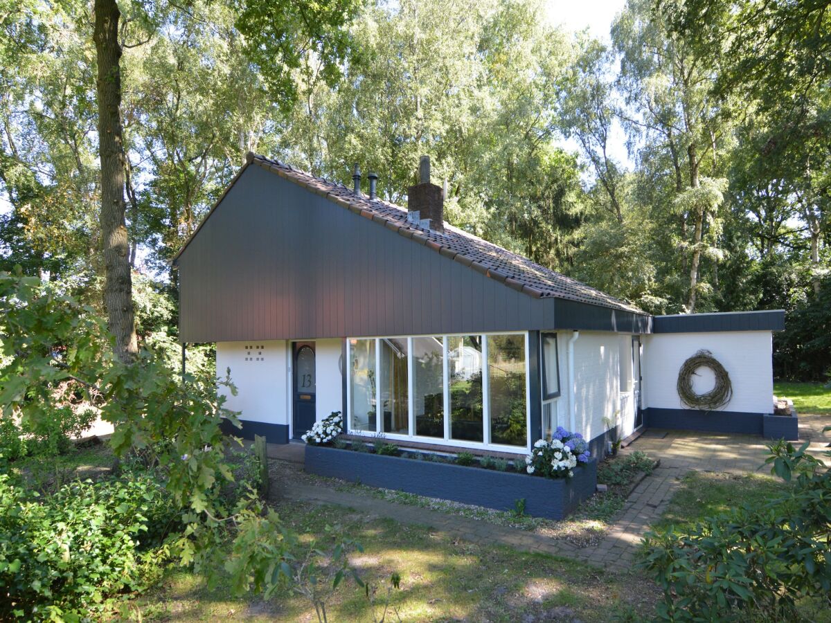 Holiday house Holiday Home in Haaksbergen by Lake - Outdoor photo 5