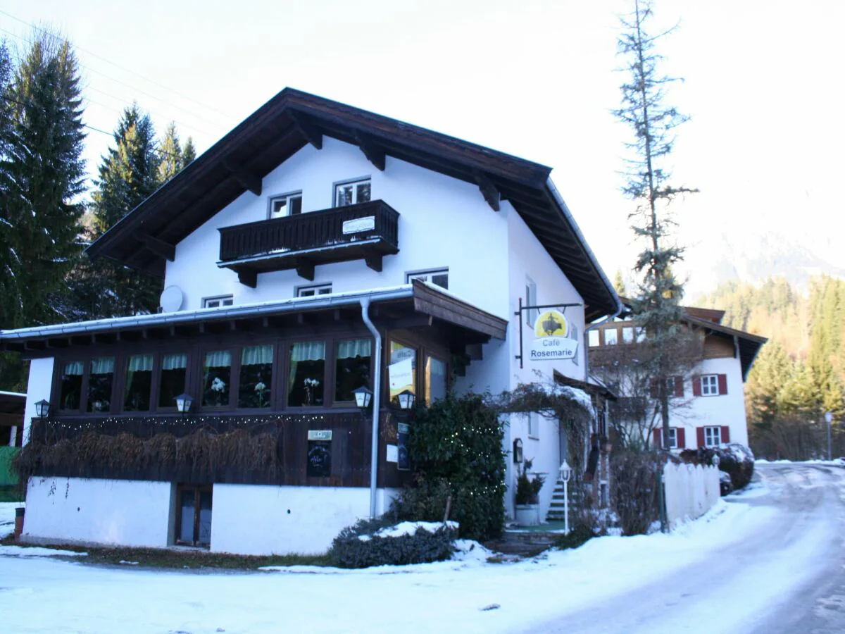 Apartment Apartment in Scheffau near Ski Slopes - Outdoor photo 3
