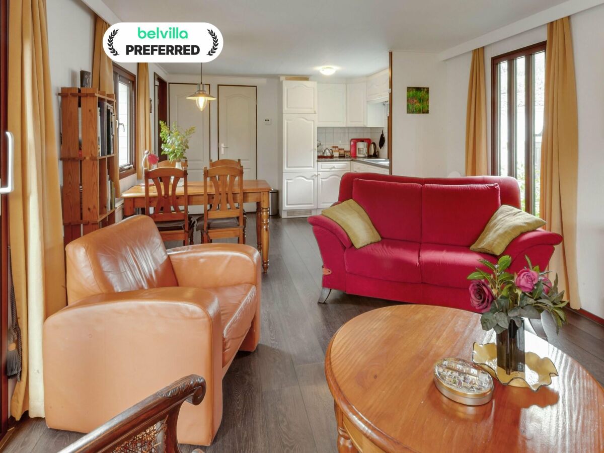 Chalet Chalet in Stegeren mit Pool und Gärten
