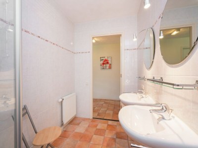 Farmhouse Bauernhaus in Rheeze am Wald für 20 Von Belvilla - Features photo 26