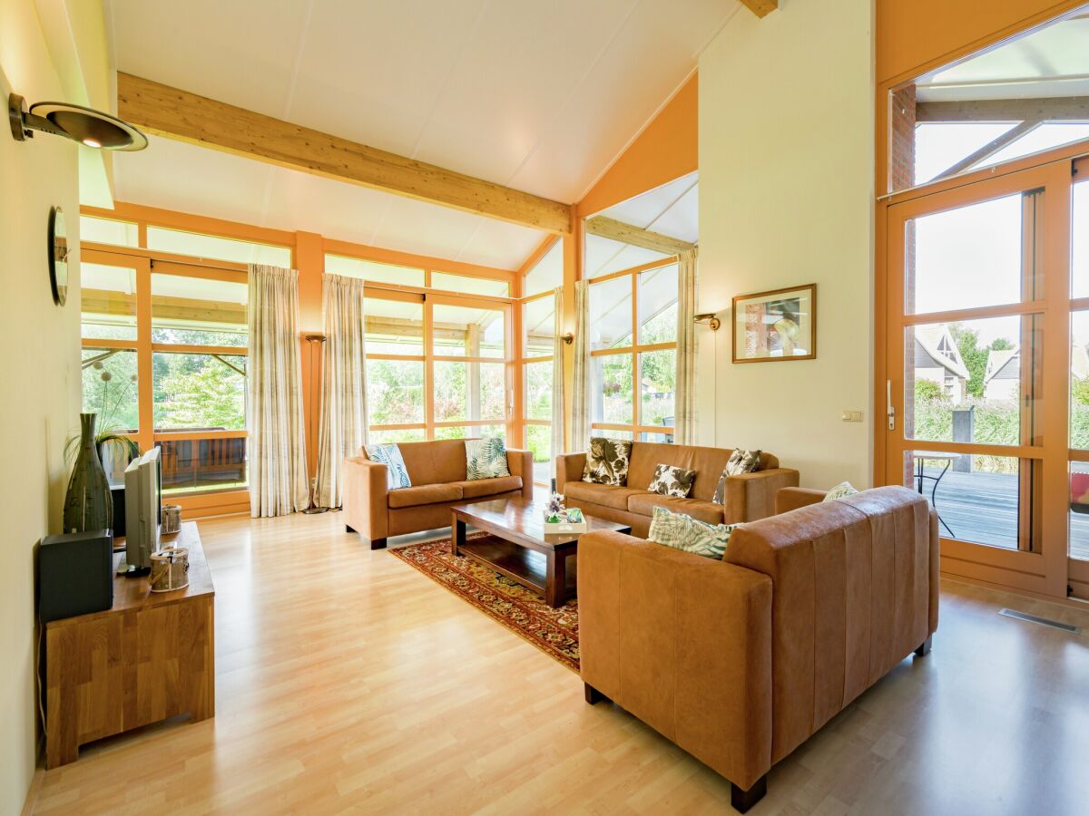 Villa Villa in Biddinghuizen am See für 6 Von Belvilla