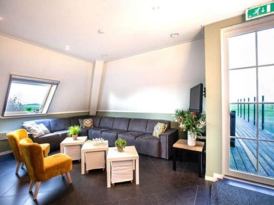 Farmhouse Farm located in a beautiful area of Friesland - Features photo 18