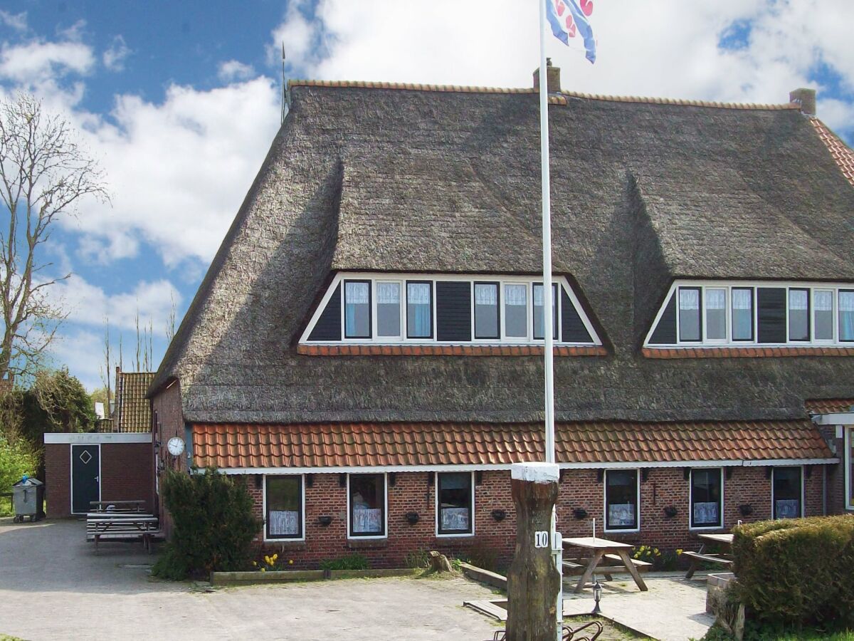 Farmhouse Bauernhaus in Holwerd am Meer - Outdoor photo 4