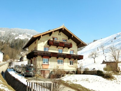 Apartment Chalet in Hopfgarten am Skilift - Outdoor photo 9