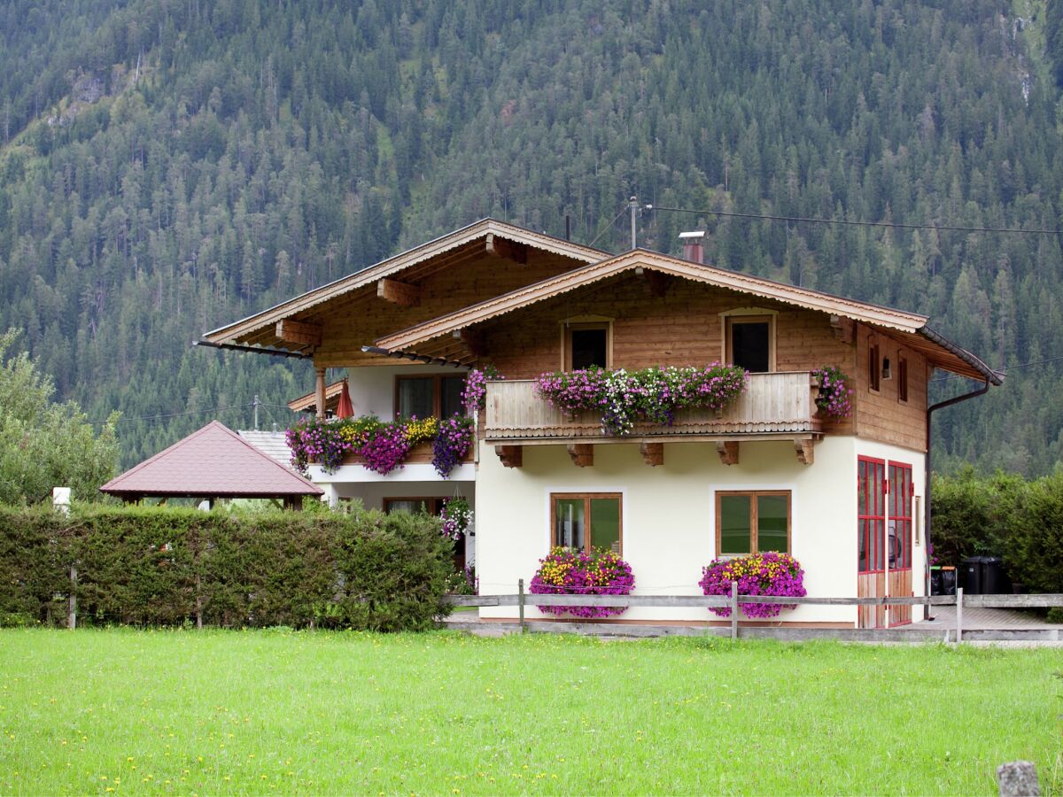 Apartment Apartment in Waidring near Ski Slopes