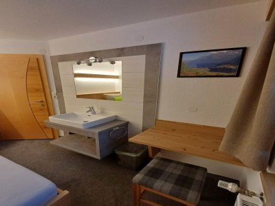 Apartment Apartment in Ski Paradise near Trails - Features photo 10