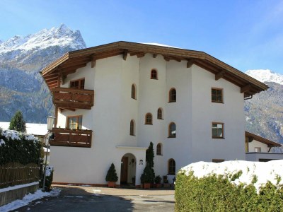Apartment Apartment in Längenfeld near Ski Slopes - Outdoor photo 10