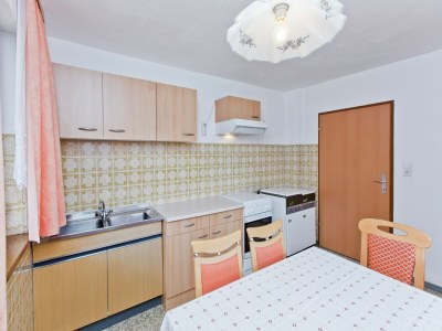 Holiday house Villa in Piller nahe Skibus & See - Features photo 17