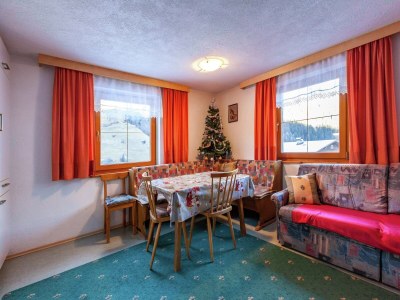 Apartment Apartment in See near Ski Slopes - Features photo 13