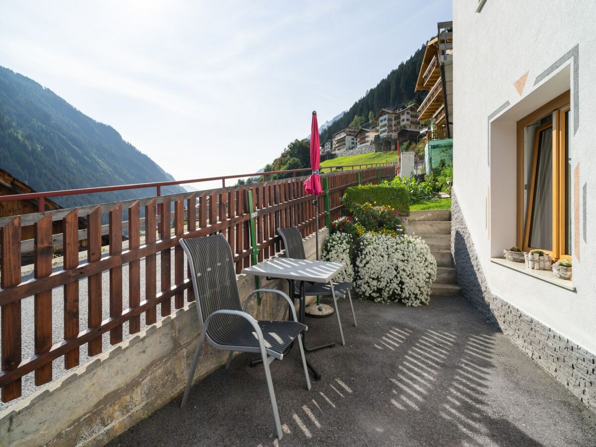 Apartment Apartment in Kappl near Ski Lift - Outdoor photo 4