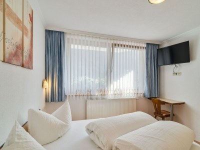 Apartment Apartment in Kappl near Ski Lift - Features photo 10