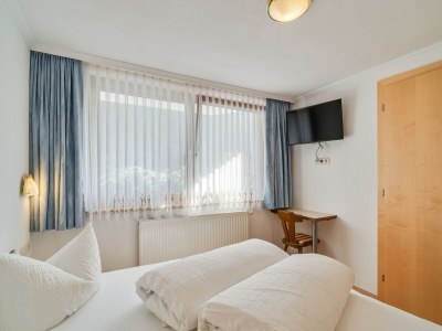Apartment Apartment in Kappl near Ski Lift - Features photo 14