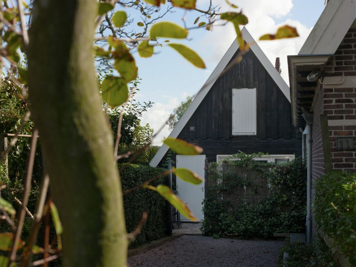 Holiday house Beautiful Holiday Home near Lawn Bowling in Krabbendam
