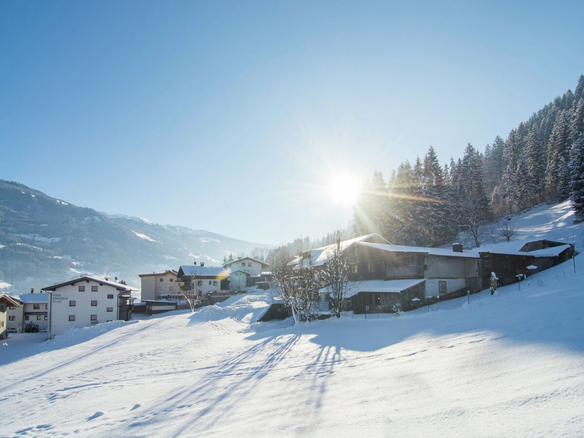 Apartment Apartment in Kaltenbach near Ski Lift - Outdoor photo 4