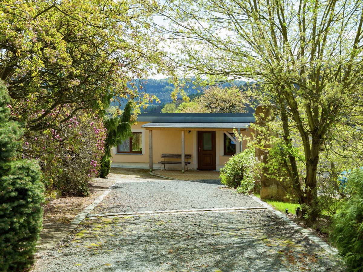 Holiday house Gemütliches Ferienhaus in Sebnitz - Outdoor photo 2