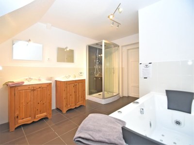 Holiday house Gruppenhaus mit German Heimkino, 18 Personen - Features photo 11
