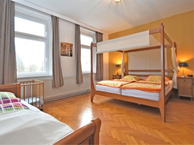 Holiday house Gruppenhaus mit German Heimkino, 18 Personen - Features photo 18