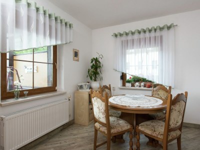 Apartment Cozy Ski Base with Garden - Features photo 23