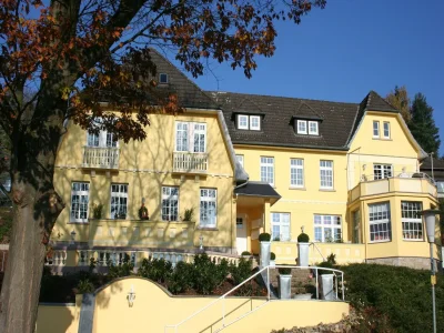 Apartment Luxuriöse Ferienwohnung in Bad Pyrmont in Bad Pyrmont - Apartment
