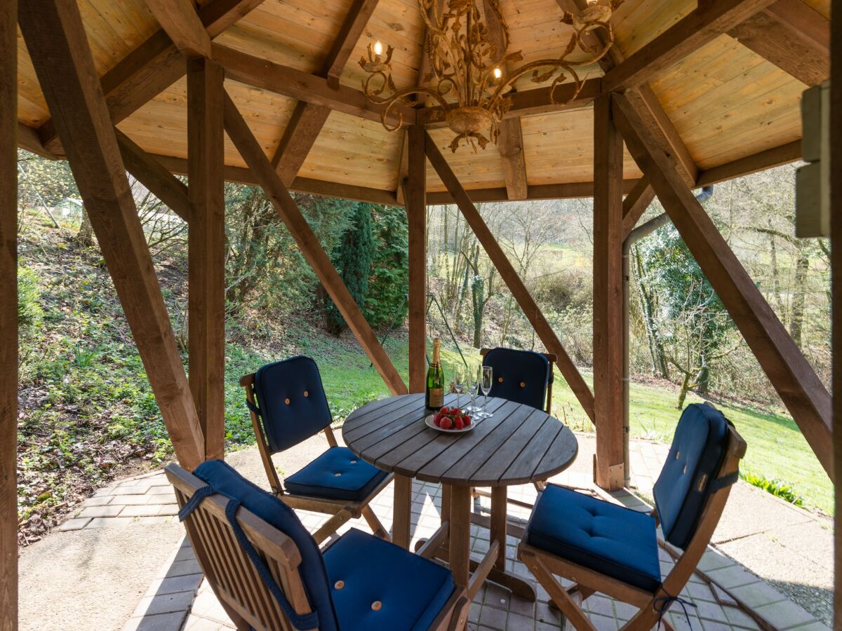 Holiday house Ferienhaus in Eichenborn mit Garten - Outdoor photo 3