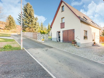 Holiday house Ferienwohnung im Naturpark Erzgebirge - Outdoor photo 2