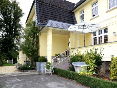Apartment Ferienwohnung Wintergarten in Bad Pyrmont - Outdoor photo 7