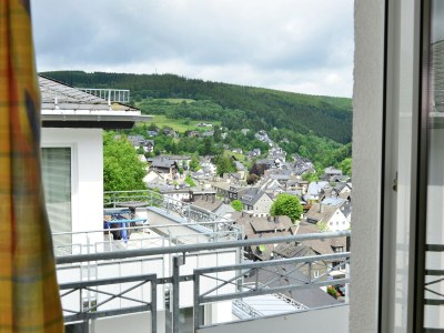 Apartment Große Ferienwohnung in Willingen mit Balkon - Outdoor photo 2